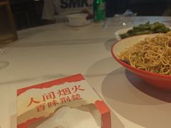 -老街烧烤大排档·地道湖北菜·龙虾馆(汉口火车站店)