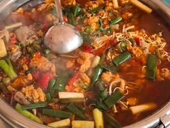 -牟记江湖重庆地标特色菜鱼蛋海鲜羊蝎子(巴南区黑金冠十多年好店)