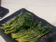 -嗨辣小聚·盘锦河蟹·海鲜烧烤龙虾(盘锦十年好店)