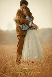 -至臻微拉婚纱摄影