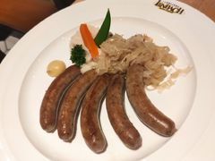 -LENBACH兰巴赫西餐啤酒坊(大连东港店)