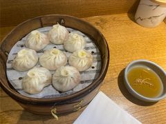 -馋三尺蟹粉小笼(人民广场店)