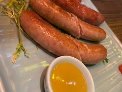-SISTERS BAR RESTAURANT川意酒馆(嘉善老市H楼店)