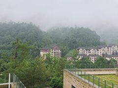 -中铁花水湾温泉酒店(大邑店)