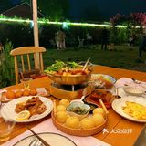 晚风悠然、跌入了花的时间。