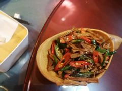 -蘑菇私房菜小馆(杨家坪西城天街店)