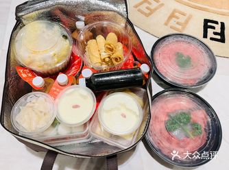 洋房和楼上开启团购啦！这个套餐里锅底是楼上的花胶鸡