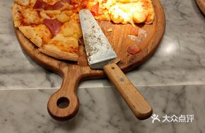 Pepper-flavored Chicken Roll Pizza