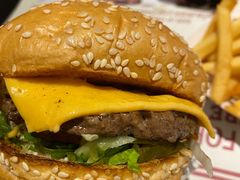 -The Habit Burger Grill 哈比特汉堡(复兴soho店)