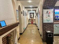-一栋洋楼云南菜馆