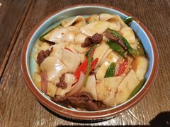 杭椒牛肉炒年糕-慈城年糕主题餐厅