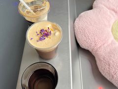 绿豆厚乳冰拿铁-CEMENT·coffee bar (凤凰创意园店)