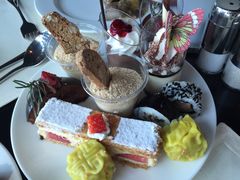 -澳门旅游塔360°旋转餐厅(南湾湖广场店)