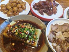 -老鼎万春卤菜(五代传承创始老店)