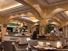 -鲤鱼洲酒店港鲤咖啡厅