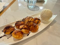 -La-Serene Café