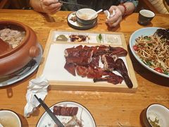 -老滇山寨•云南特色菜•地方菜•民族风情歌舞表演(金碧店)