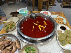 -肖肖酸萝卜鱼火锅(总店)