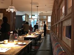 靠窗位-青年公社烤鸭(青年路店)