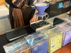 -Be Lived Cafe比例咖啡(摩天轮店)
