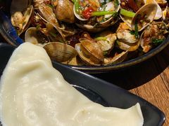 -蚝堡海鲜·威海菜·海肠捞饭·烧烤·亚洲吃蚝公司(幸福门店)