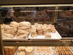 -鲍师傅糕点(西站店)