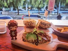 -Catch Bagel(芳草地店)