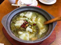 -周鱼小馆石锅酸菜鱼(活力汇店)