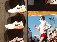 -耐克(恒隆广场店)