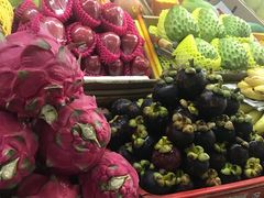 -三亚新鸿港水果一级批发市场