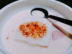 满陇桂雨酿豆腐-老头儿油爆虾·1987杭州烟火味(湖滨银泰in77D区店)