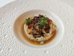 香脆鸡腿佐黑松露烩饭-福楼法餐厅FLO