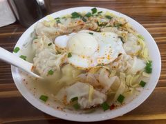 -胖子馄饨坊