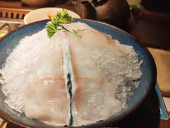 -老牌坊云南鱼豆花火锅(哈西万达店)