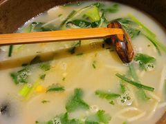 秀才米线-茶花妹子云南餐厅(传媒大学店)