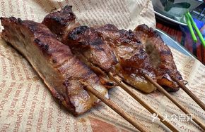 Honey-glazed Pork Ribs