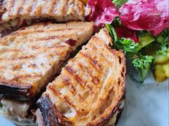 超级牛肉帕尼尼-O'mills Sourdough Bakery&Bistro(永嘉路店)