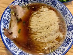 红汤面底-裕兴记•蟹黄面馆(人民广场店)