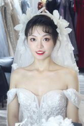 -Lady  Jane高端婚纱礼服馆