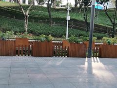 -必胜客(WOW中心城店)