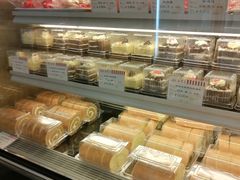 -红宝石·鲜奶小方·海派西点房(金杨店)