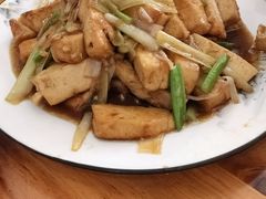 -美顺香食府鱼头老店(雪野湖店)