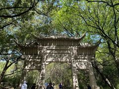 -灵岩山风景区