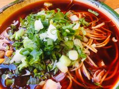 -拈签一笑黄牛肉辣卤串串