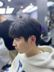 -米可造型烫发染发
