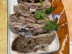 -达吾手抓美食城总部(义乌店)