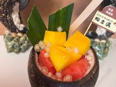 -椰吉满•鲜椰饮品(侨港黑金冠好店)