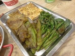 -江城燕子大排档(江汉路步行街店)