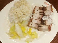 脆皮烧肉饭-陈光记烧腊(长寿路店)