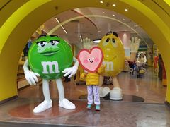 -m豆巧克力世界(上海世茂广场店)